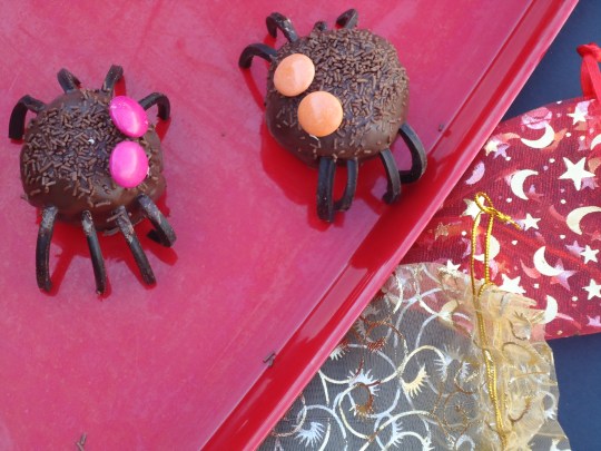 Spooky Spider Cake Balls