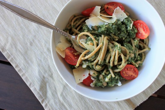 Spinach & Almond Pesto Pasta