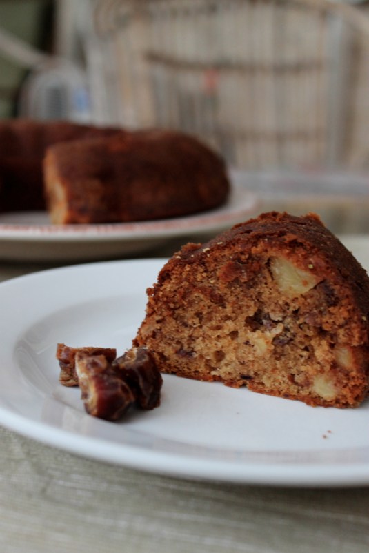 Granny Brampton's Apple & Date Cake